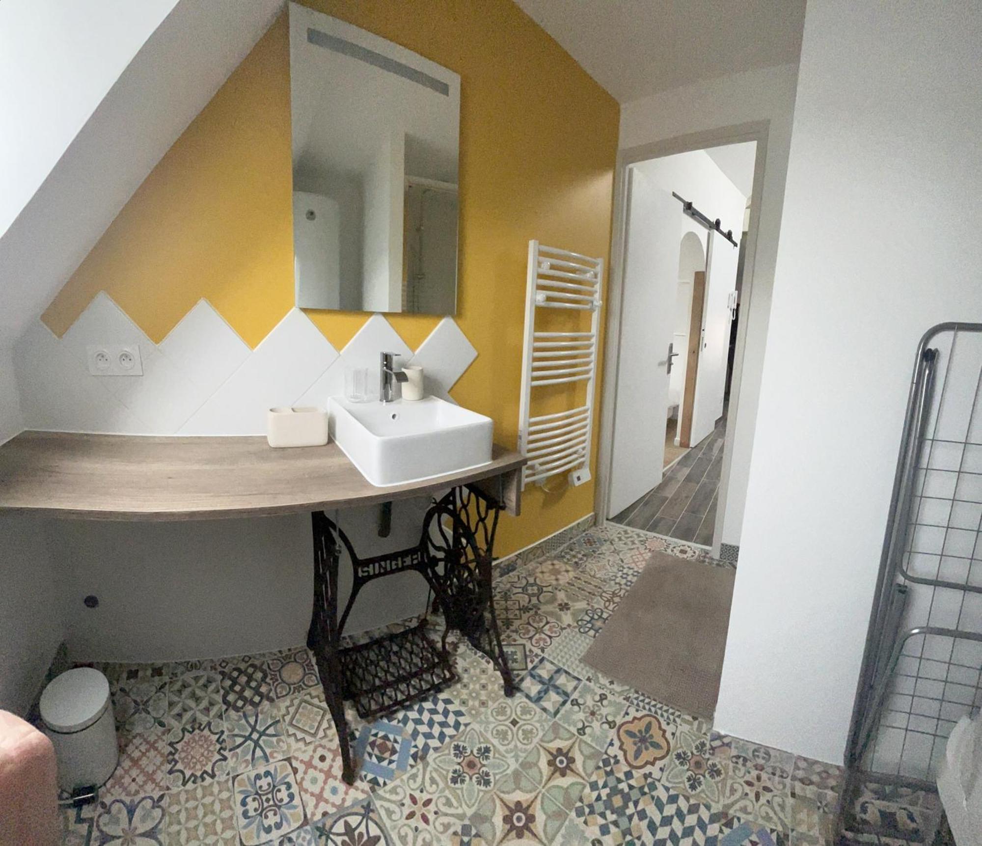 Sejour De Charme Au Boheme Apartment Amboise Exterior photo